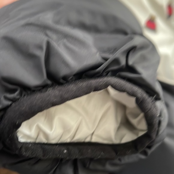 North Face snowsuit great condition - Picture 6 of 8